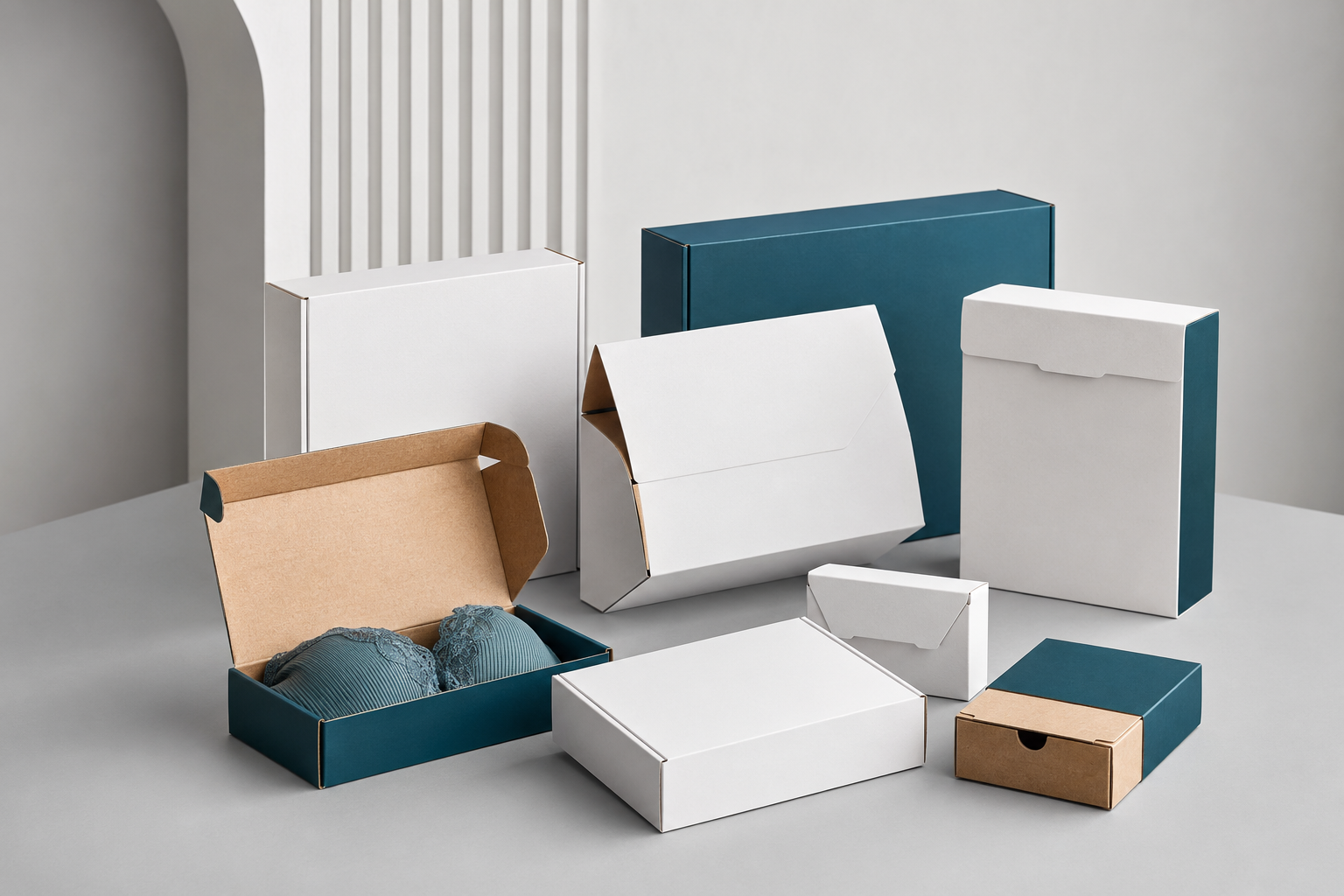Custom folding boxes for apparel packaging